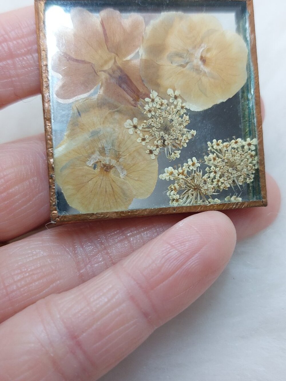 Vintage Dried Pressed Flower  Flowers Brooch - Picture 4 of 7